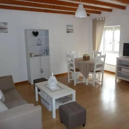 Les Aigrettes, En Plein Centre, A 200m De La 圣瓦斯特－拉乌格